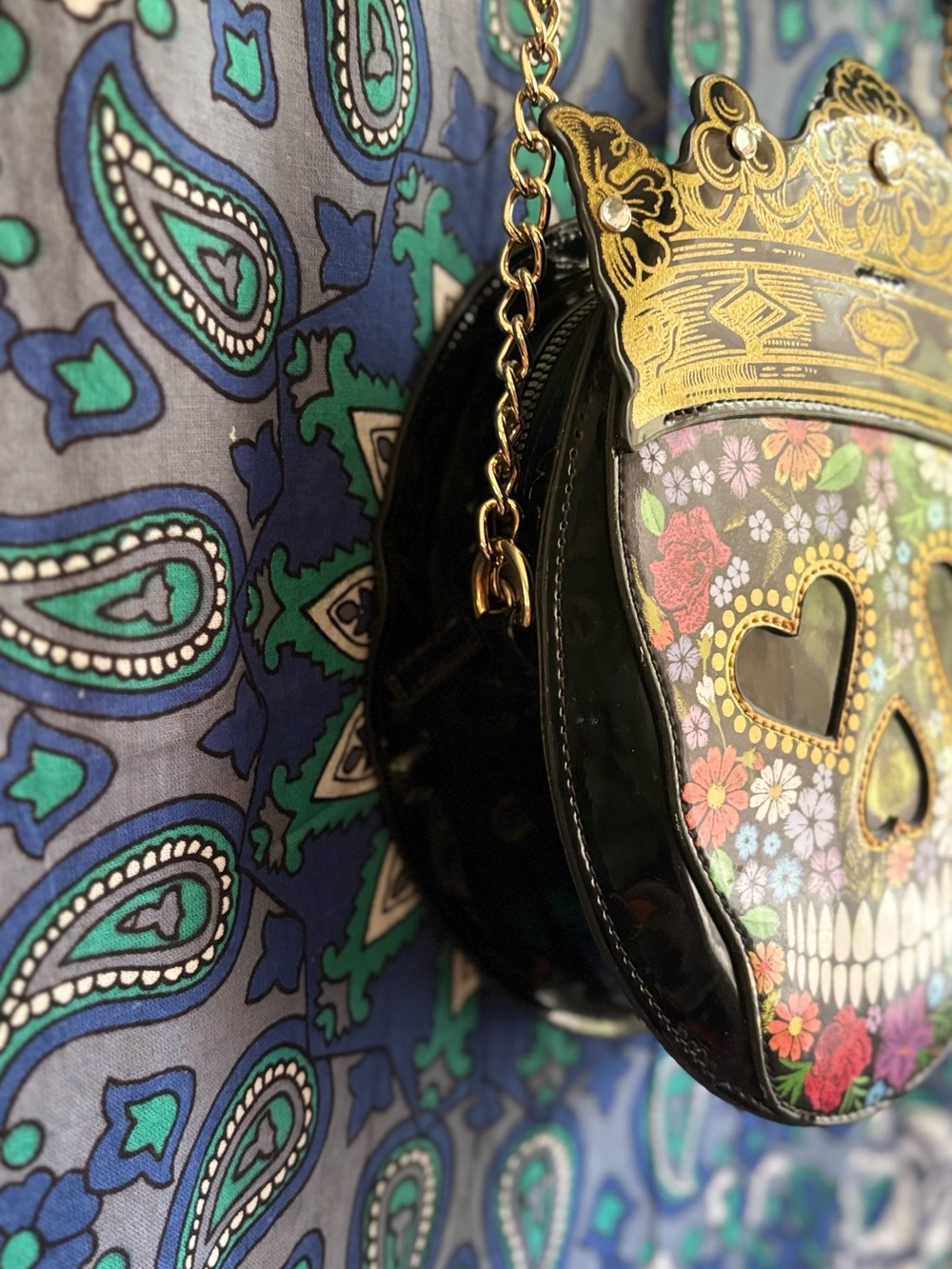 Betsey Johnson Halloween "Queen Sugar Skull" Kitsch Crossbody Bag - Picture 4 of 11